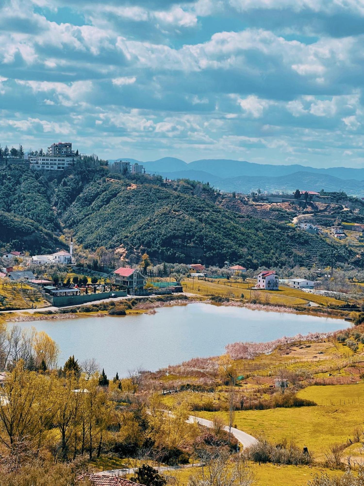 Chateau Fasel Tirana Exteriör bild